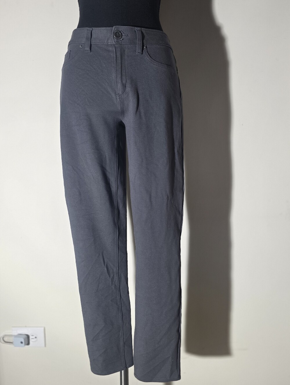 Calvin Klein Gray Ponte Knit Stretch Pants in Charcoal (Size 6)